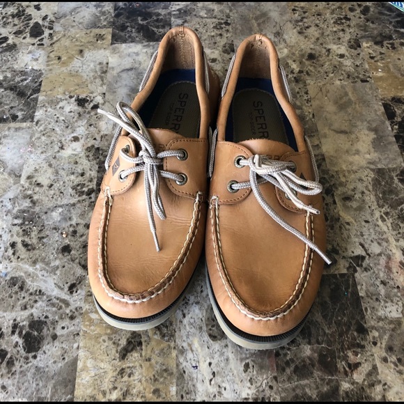 Men’s Sperry’s - Picture 1 of 3